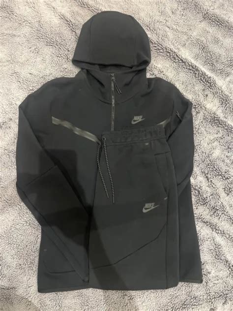 genuine nike tech fleece